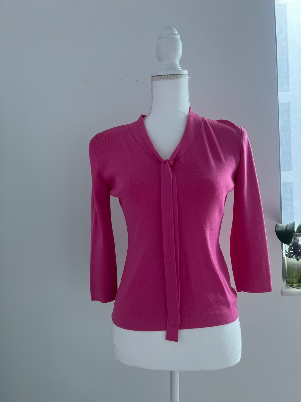 Joseph A Fuchsia V-Neck Tie-Front Sweater